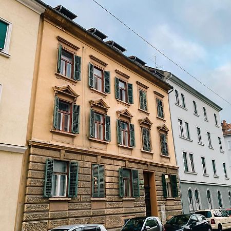 Cozy City Apartment - By Nahuen Suites Graz Zewnętrze zdjęcie